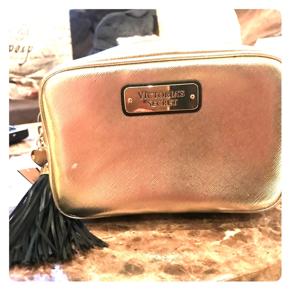 Victoria secret cross body